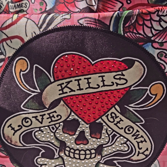 NEW Ed Hardy Pink Skull Rhinestones Patch Print Large Women's Bag 18"x14"x6" NWT - Picture 5 of 5